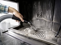 Sprzątanie przed i po grillowaniu.